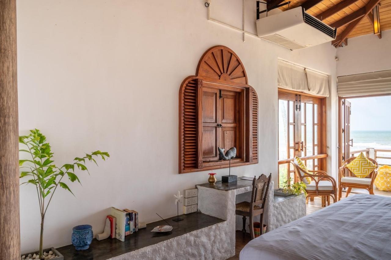 Santi Beach House With Pool & Beach Велигама Экстерьер фото