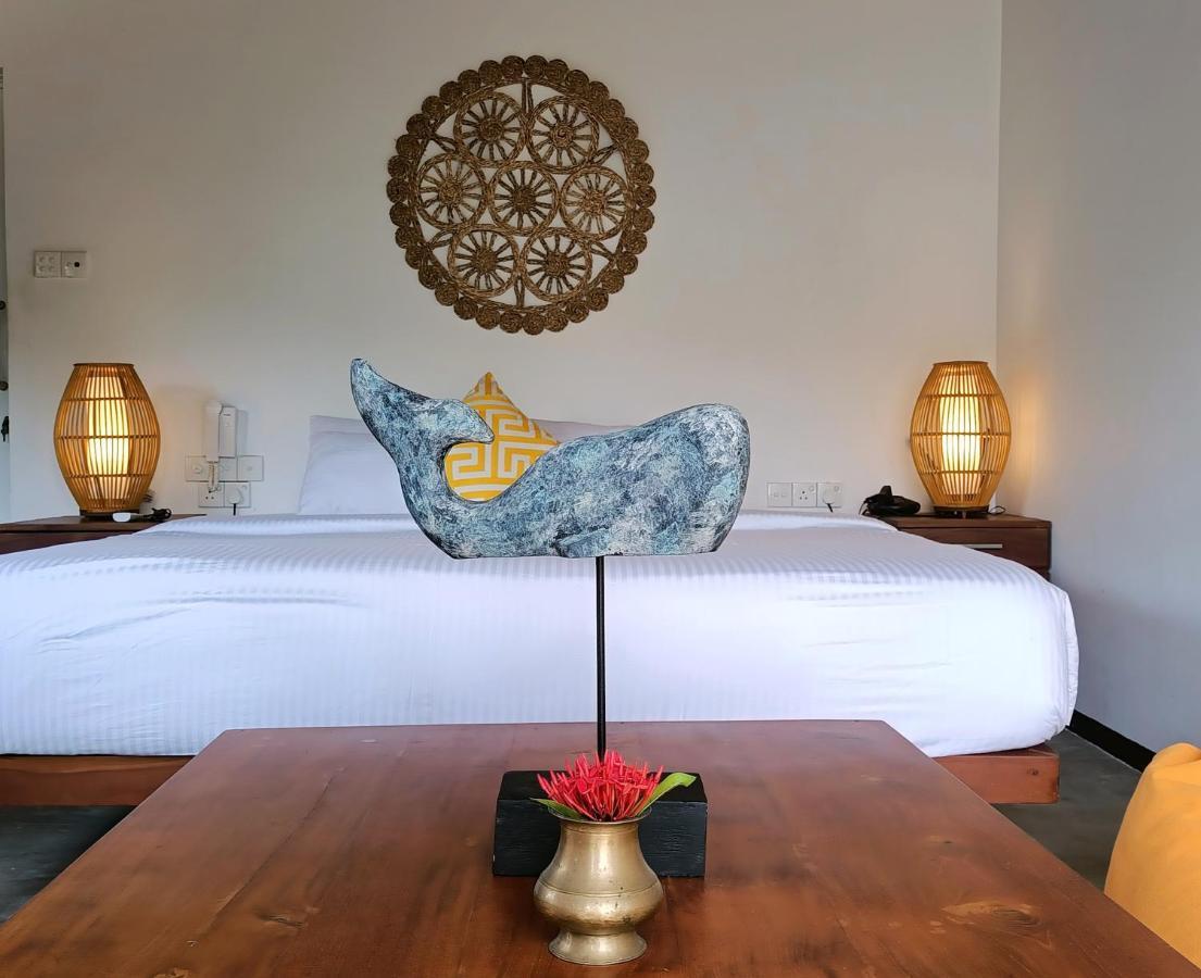 Santi Beach House With Pool & Beach Велигама Экстерьер фото